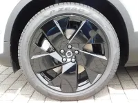 Gebraucht Volvo EX40 Plus 185 kW (252 PS) 2026 Grau SUV