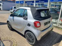 Gebraucht Smart ForTwo Cabrio 71 PS (52 kW) 2019 Tridion cool silver (metallic) Cabrio