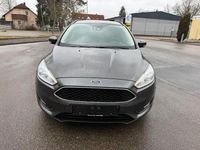 Gebraucht Ford Focus Business Edition 125 PS (91 kW) 2017 Grau Kombi