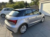 Gebraucht Audi A1 Design 116 PS (85 kW) 2016 Grau Kleinwagen