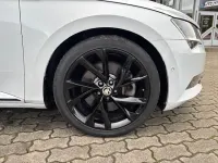 Gebraucht Skoda Superb SportLine 280 PS (205 kW) 2017 Moonweiss metallic Kombi