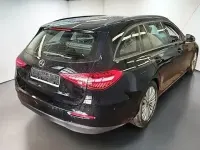 Gebraucht Mercedes C220 205 PS (150 kW) 2023 Schwarz Limousine
