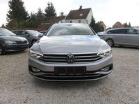Gebraucht VW Passat Business 150 PS (110 kW) 2023 Silber Kombi