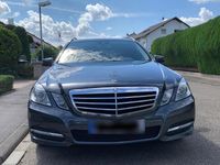 Gebraucht Mercedes E200 Avantgarde 184 PS (135 kW) 2011 Grau Kombi
