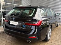Gebraucht BMW 318 Advantage 156 PS (114 kW) 2022 Schwarz uni Kombi
