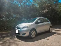 Gebraucht Toyota Yaris 101 PS (74 kW) 2011 Silber Kleinwagen