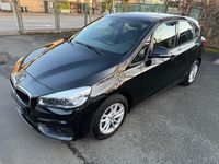 Gebraucht BMW 218 Active Tourer Advantage 136 PS (100 kW) 2016 Schwarz Van / Kleinbus
