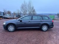 Gebraucht VW Passat Conceptline 150 PS (110 kW) 2022 Mangangrau metallic Kombi