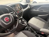 Gebraucht Fiat Doblò 101 PS (74 kW) 2016 Silber Van / Kleinbus