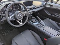 Neu Mazda MX5 Exclusive 132 PS (97 kW) 2026 Blau Cabrio