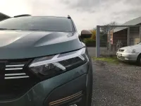 Usata Dacia Jogger Extreme 110 CV (80 kW) 2025 Verde Monovolume