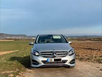 Gebraucht Mercedes B220 184 PS (135 kW) 2018 Silber Van / Kleinbus