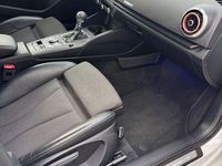 Gebraucht Audi A3 S-Line 150 PS (110 kW) 2018 Weiß Limousine