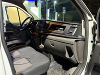 Second-hand Ford Transit Custom 107 CP (78 kW) 2020 Alb Monovolum