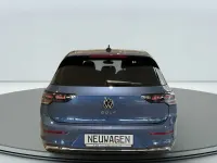 Neu VW Golf VIII 150 PS (110 kW) 2026 Blau Limousine