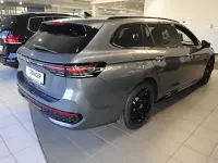 Gebraucht VW Passat R-line 150 PS (110 kW) 2025 Grau Kombi