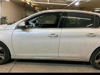 Gebraucht Peugeot 308 130 PS (95 kW) 2015 Weiß Limousine