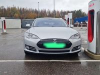 Usata Tesla Model S 269 kW (367 CV) 2013 Argento Utilitaria