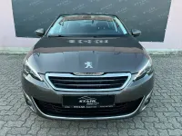 Gebraucht Peugeot 308 Allure 131 PS (96 kW) 2015 Grau Limousine