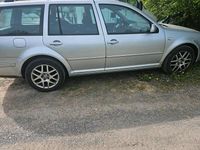 Second-hand VW Bora 104 CP (76 kW) 2002 Argintiu Break