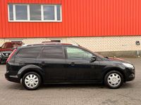 Gebraucht Ford Focus Style 116 PS (85 kW) 2010 Rot Kombi