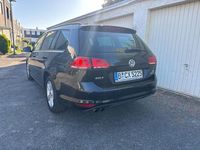 Gebraucht VW Golf VII Comfortline 140 PS (102 kW) 2013 Schwarz Kombi