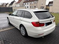 Gebraucht BMW 318 143 PS (105 kW) 2013 Weiß Kombi