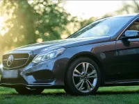 Gebraucht Mercedes E300 Avantgarde 231 PS (169 kW) 2014 Grau Kombi