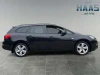 Używany Opel Astra Edition 310 KM (228 kW) 2016 Czarny Kombi