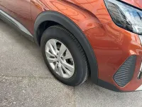 Gebraucht Peugeot 5008 Allure 136 PS (100 kW) 2024 Braun SUV
