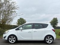Gebraucht Opel Meriva 120 PS (88 kW) 2011 Weiß Van / Kleinbus