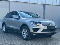 Gebraucht VW Touareg 204 PS (150 kW) 2017 Silber SUV