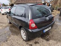 Gebraucht Renault Clio II Authentique 75 PS (55 kW) 2011 Perlmuttschwarz Kleinwagen