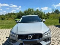 Gebraucht Volvo V60 CC Plus 250 PS (183 kW) 2023 Grau Kombi