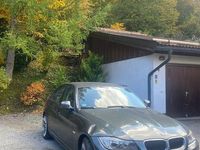 Gebraucht BMW 318 143 PS (105 kW) 2008 Grau Limousine