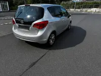 Gebraucht Opel Meriva 120 PS (88 kW) 2012 Silber Van / Kleinbus