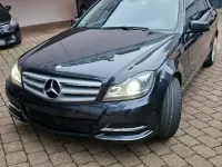 Gebraucht Mercedes C220 170 PS (125 kW) 2014 Schwarz Kombi