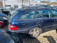 Gebraucht Mercedes E280 190 PS (139 kW) 2008 Blau Kombi