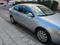 Gebraucht VW Passat 105 PS (77 kW) 2005 Blau Limousine
