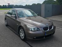 Gebraucht BMW 525 176 PS (129 kW) 2006 Gold Limousine