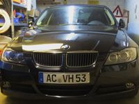 Gebraucht BMW 325 269 PS (197 kW) 2007 Schwarz metallic Limousine