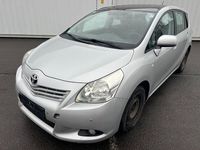Gebraucht Toyota Verso Edition 132 PS (97 kW) 2011 Silber Van / Kleinbus