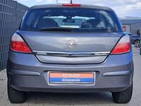 Gebraucht Opel Astra Edition 105 PS (77 kW) 2006 Grau Limousine