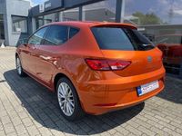 Gebraucht Seat Leon Style 131 PS (96 kW) 2019 "eclipse" orange (metallic) Limousine
