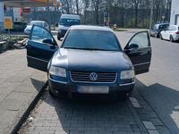 Gebraucht VW Passat 131 PS (96 kW) 2004 Grün Limousine