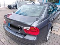 Gebraucht BMW 320 150 PS (110 kW) 2005 Grau Limousine