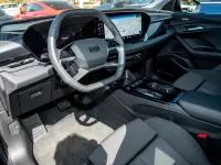 Gebraucht Audi Q6 e-tron Performance 225 kW (306 PS) 2025 Daytonagrau perleffekt SUV