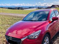 Gebraucht Mazda 2 Edition 90 PS (66 kW) 2015 Rot Kleinwagen