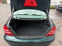 Gebraucht Mercedes C200 122 PS (89 kW) 2003 Grün Limousine