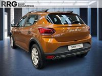 Gebraucht Dacia Sandero Essentiel 91 PS (66 kW) 2024 Taklamakanorange Limousine